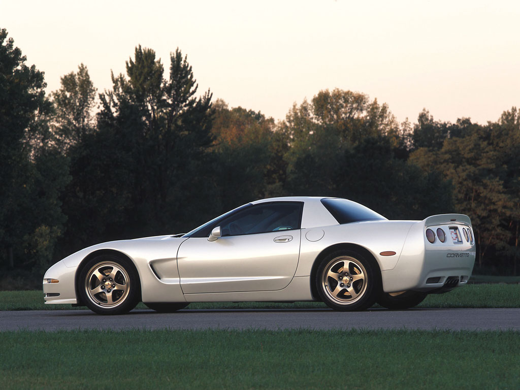 corvetteshark02_02_1024