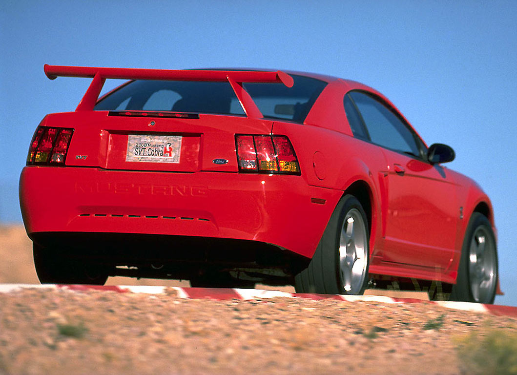 mustang_cobrar_backr1024